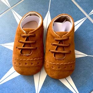 NWT Baby moccasins 6-12 months